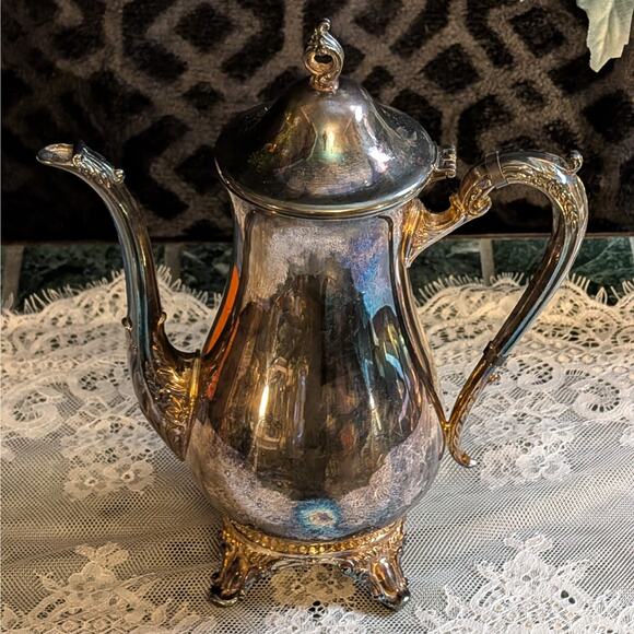 4 Piece Vintage Ornate Silver Plate Coffee/Tea Pot, Creamer, Sugar & Tray Set - Picture 3 of 8